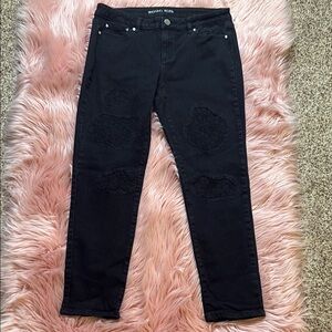 Michael Kors Black Dillion Relaxed with Lace Cut Outs, Size 8p